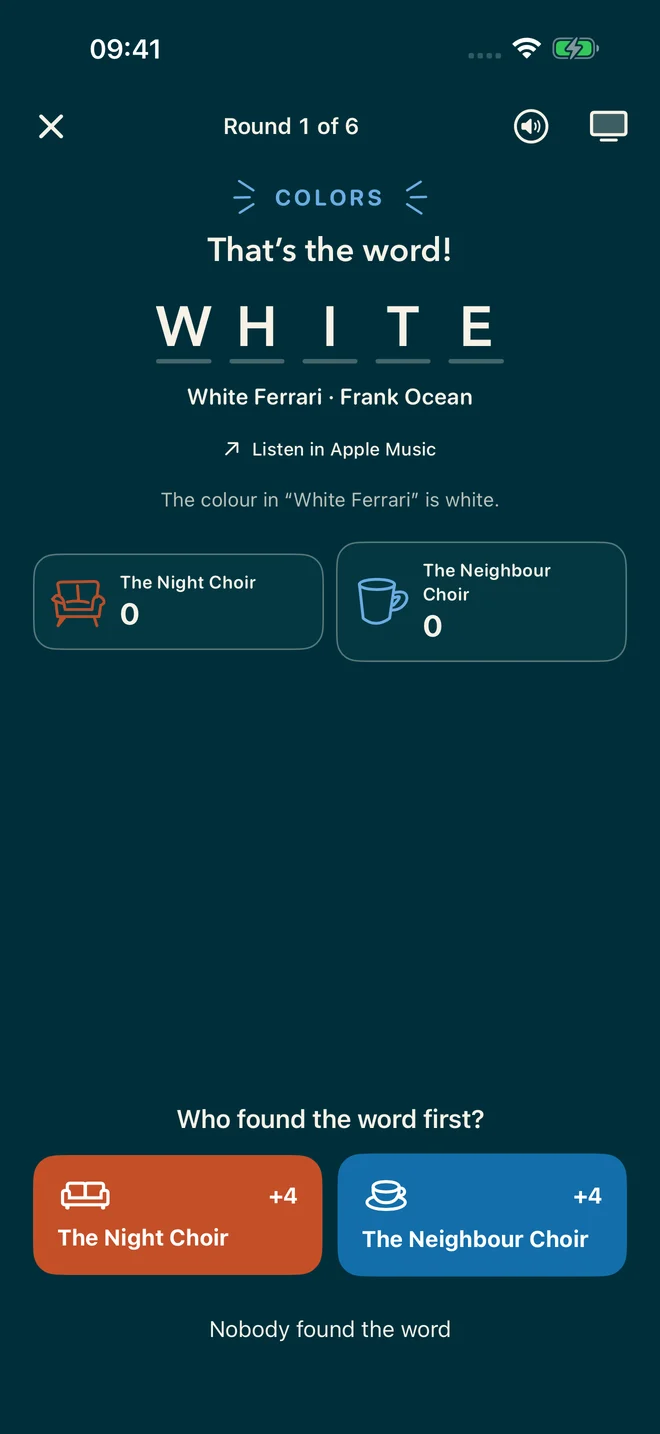 App screenshot showing White and team scoring buttons